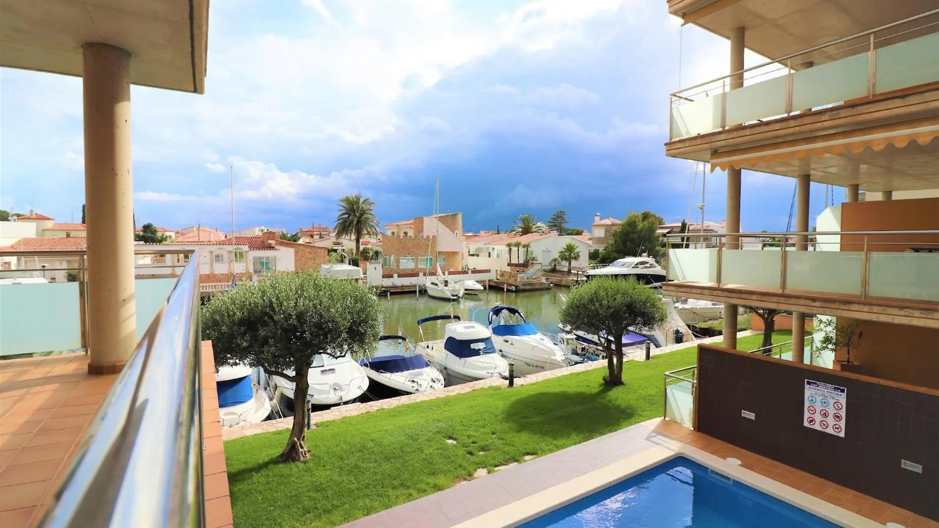 Apartment With Scenic View Roses Spagna