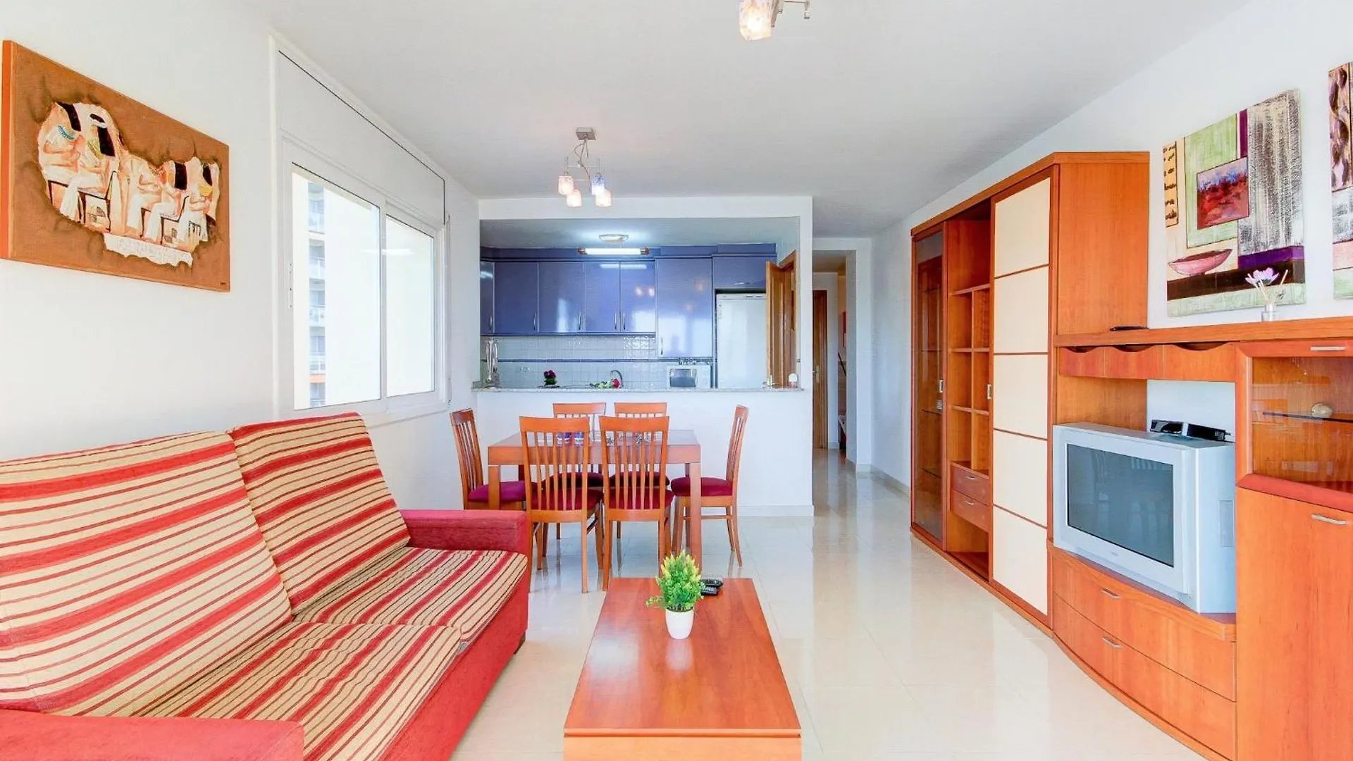 Apartment With Scenic View Roses