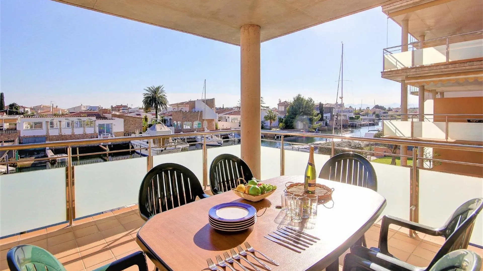Apartment With Scenic View Roses 0*,  Spagna